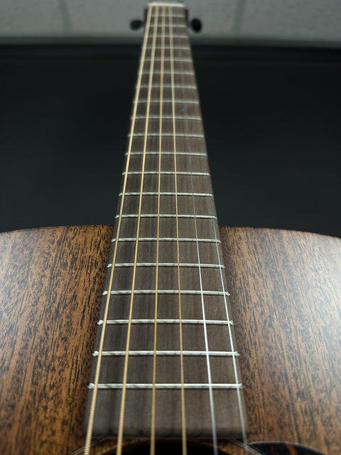 Martin D-15E -
