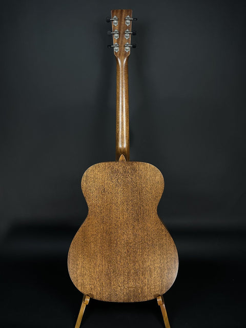 Martin 000-15M -