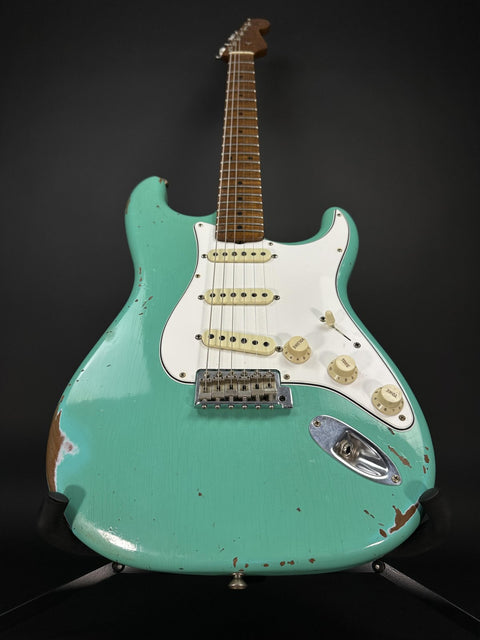 2018 Fender Custom Shop Limited Edition Roast Tomatillo Stratocaster - Aged Seafoam Green -