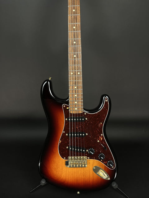 2011 Fender Stevie Ray Vaughan Signature Stratocaster - 3-Color Sunburst -