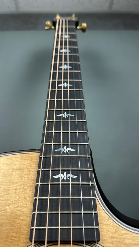 Taylor 614ce Builder's Edition - Natural -