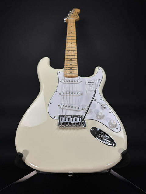 Fender Standard Stratocaster - Olympic White Maple Fingerboard -