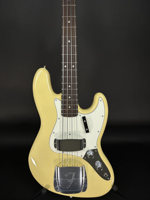 Fender Limited Edition Laura Lee Jazz Bass -