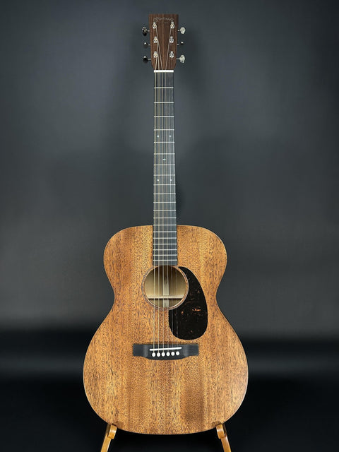 Martin 000-17 -