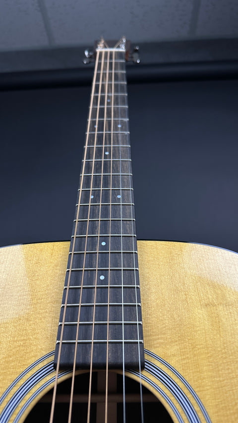 Martin OM-21 -
