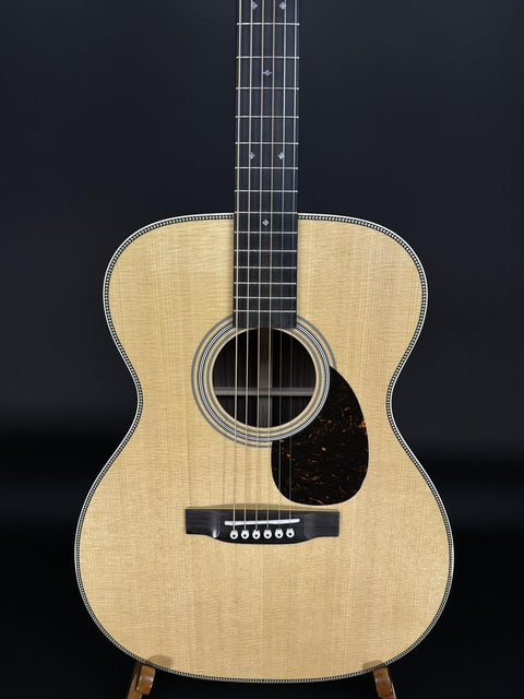 Martin OM-28 -