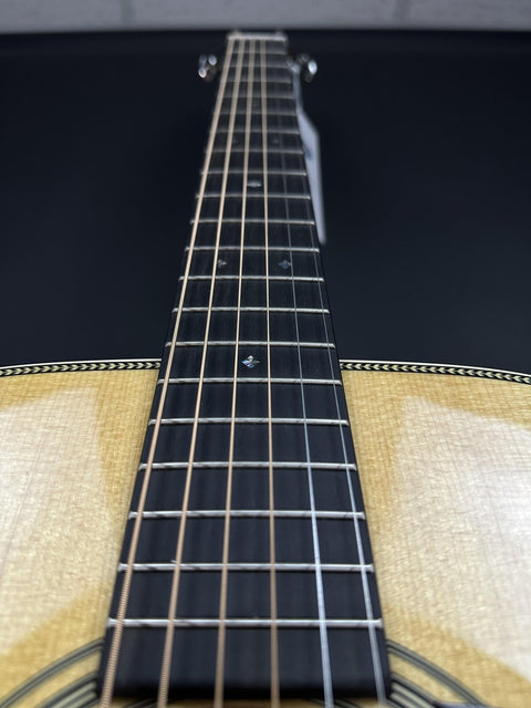 Martin 000-28 Acoustic Guitar -