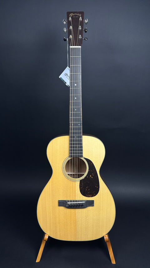 Martin 0-18 -