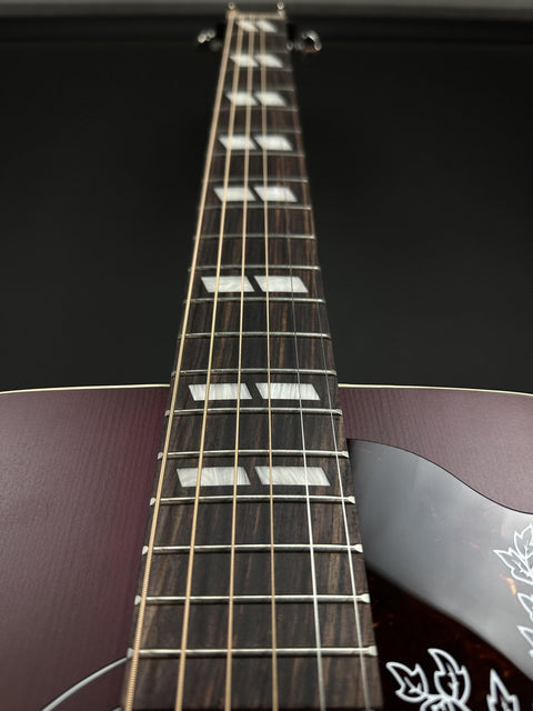 Gibson Hummingbird Special - Satin Wine Red -