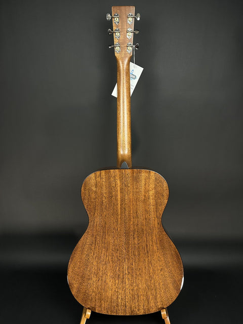 Martin 000-18 -