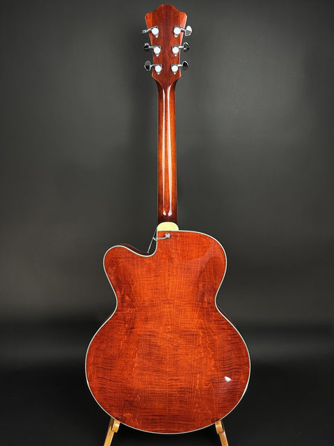 Eastman AR503CE Archtop Classic Finish -