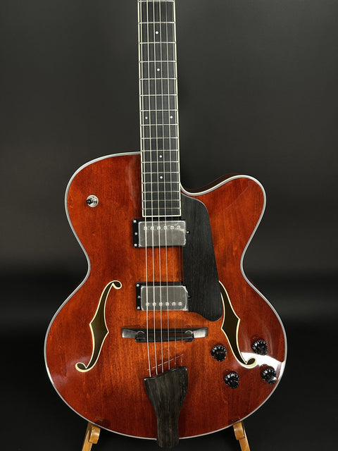 Eastman AR403CED Archtop Classic Finish -