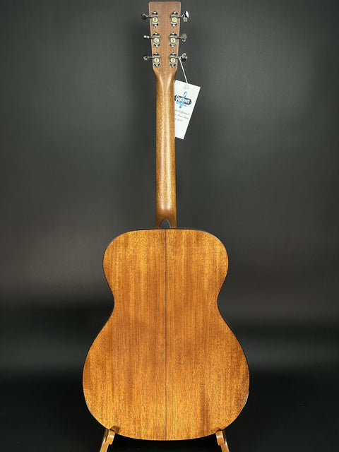 Martin 000-18 -