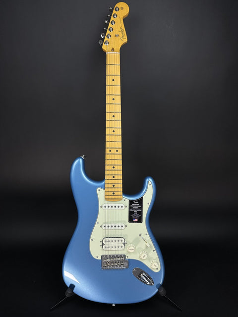 Fender American Professional Classic Stratocaster HSS - Faded Lake Placid Blue
