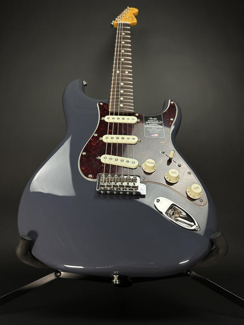 Fender American Professional Classic Stratocaster - Faded Black