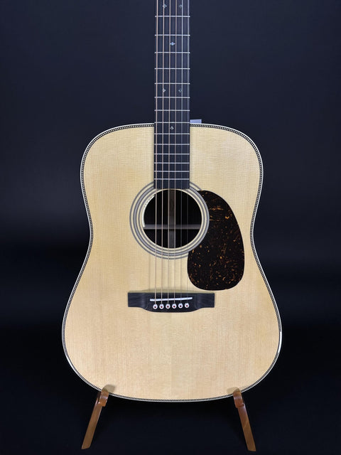 Martin HD-28E -