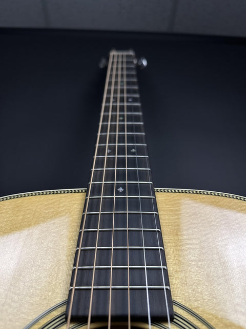 Martin OM-28ELRB -