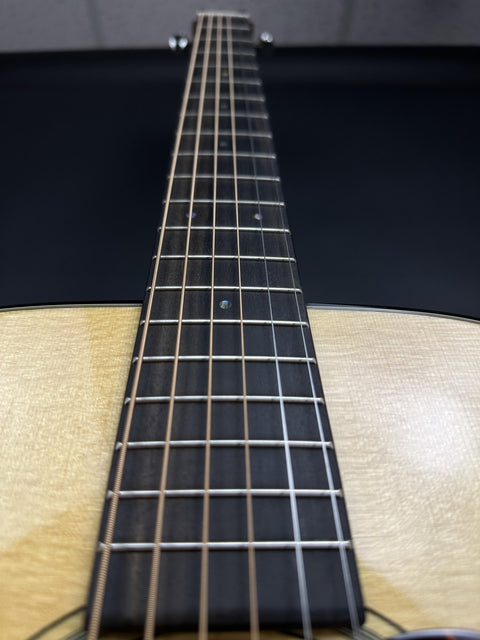 Martin D-18E