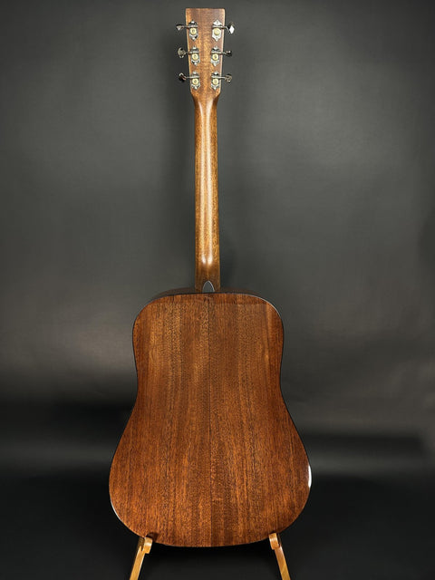 Martin D-18E