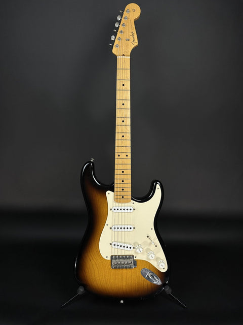 Pre-Owned Fender Custom Shop Masterbilt Chris Fleming 1956 Stratocaster - 3-Color Sunburst -