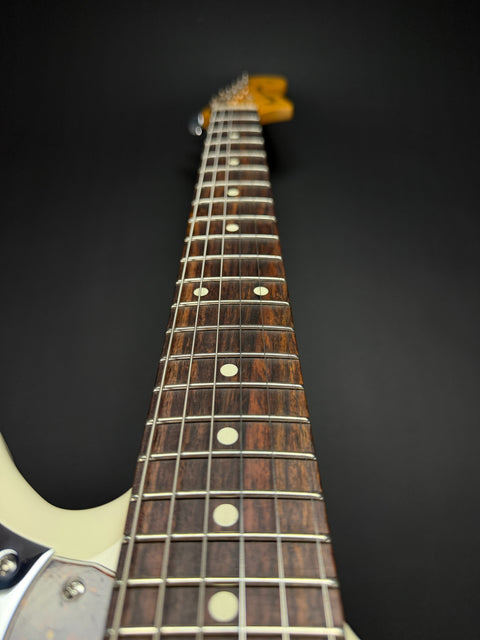 Fender American Professional Jaguar - Olympic White
