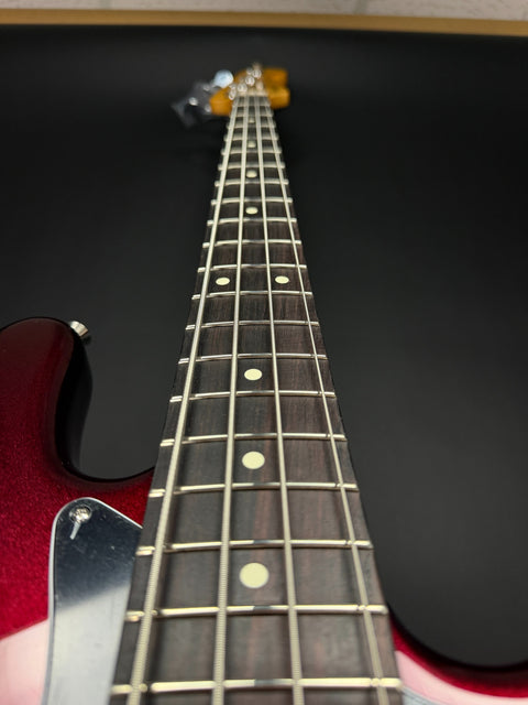 Fender American Professional Jazz Bass - Oxblood