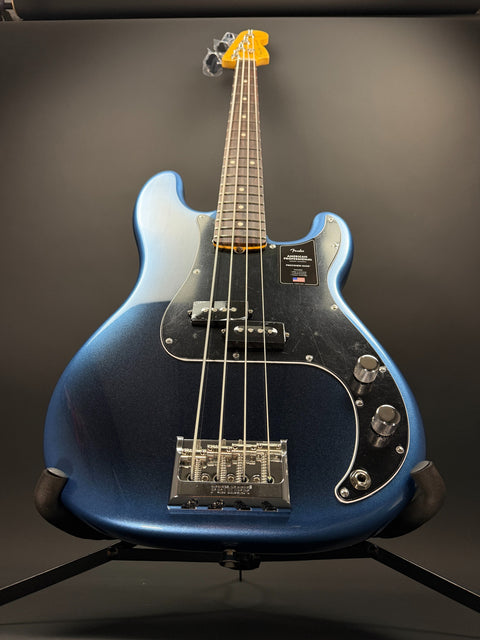 Fender American Professional Precision Bass - Dark Night -