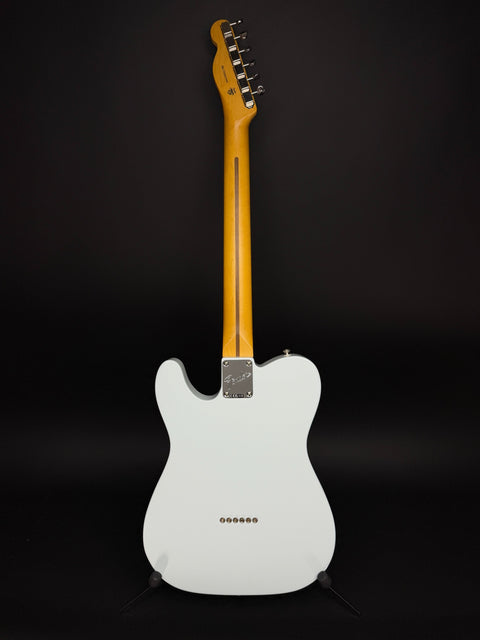 Fender Limited Edition American Professional Classic Telecaster featuring the Fender Silent System - Sonic Blue
