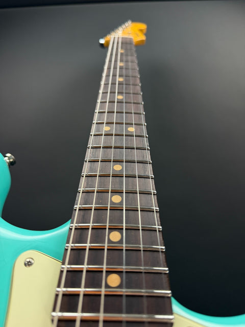 Fender Ultra Luxe Vintage '60s Stratocaster HSS - Sea Foam Green -
