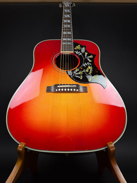 Gibson Hummingbird Standard with HiFi DNA - Vintage Cherry Sunburst