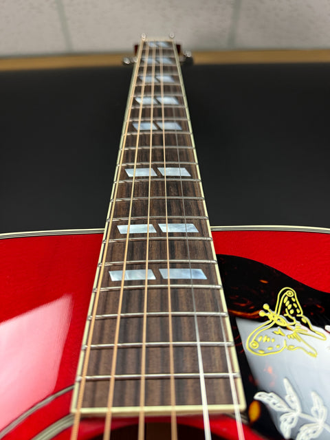 Gibson Hummingbird Standard with HiFi DNA - Vintage Cherry Sunburst