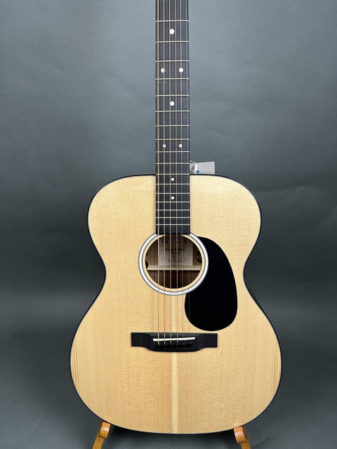 Martin 000-12E Acoustic Guitar - 