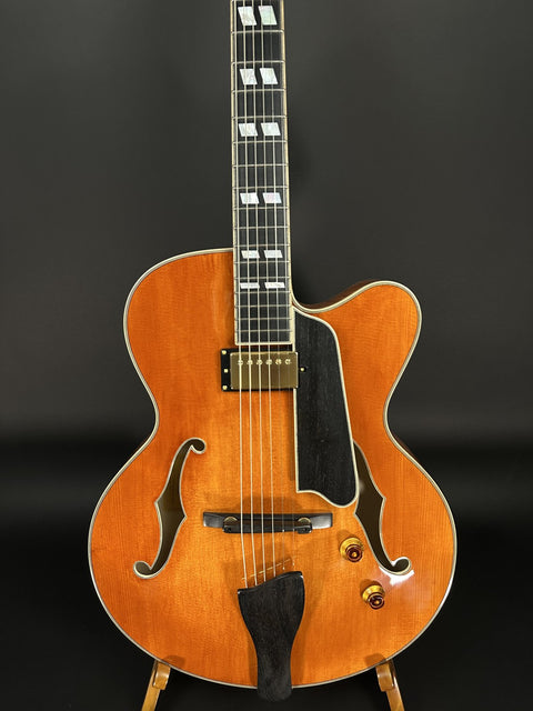 Eastman AR580CE-HB Archtop Guitar