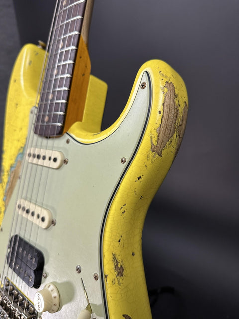 Fender Custom Shop 1963 Stratocaster Super Heavy Relic HSS - Graffiti Yellow w/ Daphne Blue Competition Stripe -