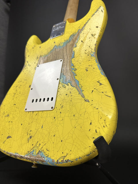 Fender Custom Shop 1963 Stratocaster Super Heavy Relic HSS - Graffiti Yellow w/ Daphne Blue Competition Stripe -