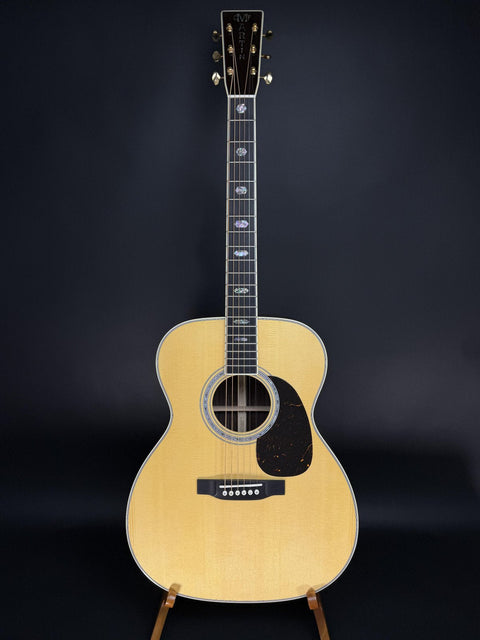 Martin J-40 Acoustic Guitar