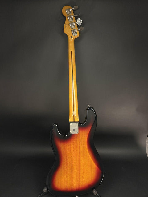 2019 Squier Classic Vibe '60s Fretless Jazz Bass - Sunburst