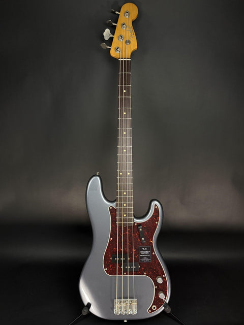 Fender Limited Edition Vintera II Roadworn '60s Precision Bass - Charcoal Frost Metallic -