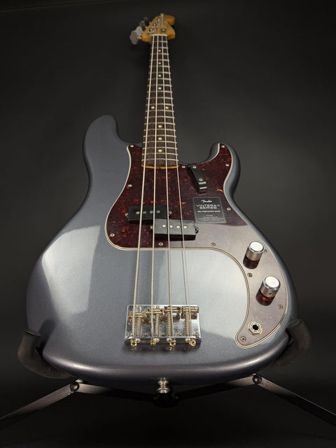 Fender Limited Edition Vintera II Roadworn '60s Precision Bass - Charcoal Frost Metallic -