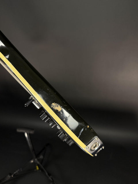 1977 Rickenbacker 4001 - Jetglo