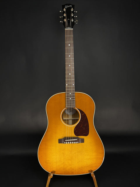 Gibson J-45 Standard - Heritage Cherry Sunburst -