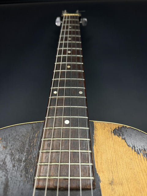 1930s-1940s Gibson L-00 Parlor