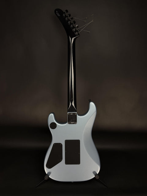 Fender Tom Morello "Arm the Homeless" - Ice Blue Metallic -