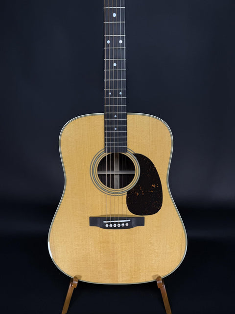 Martin D-28 Natural -