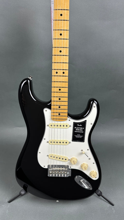 Fender Player II Stratocaster - Black w/ Maple Fingerboard - 