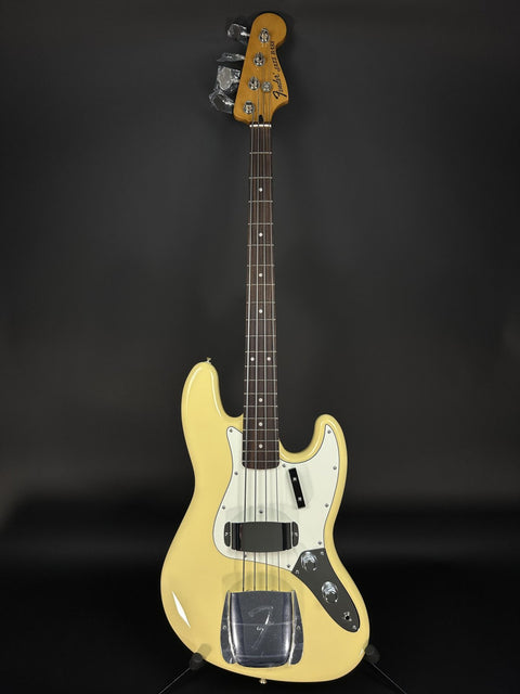 Fender Limited Edition Laura Lee Jazz Bass -