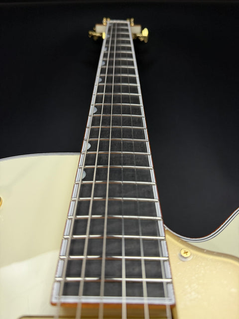 Gretsch G6136T-59 White Falcon -