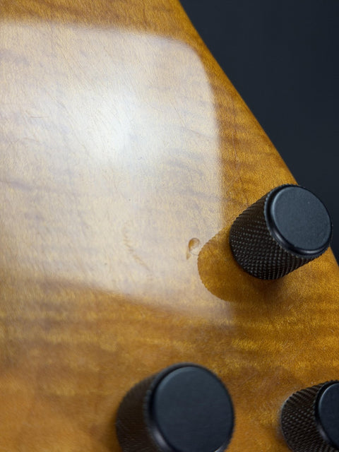 2001 Fender American Deluxe Zone Bass - Amber -