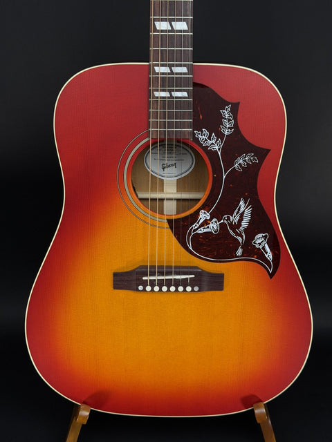 Gibson Hummingbird Special - Satin Vintage Cherry Sunburst