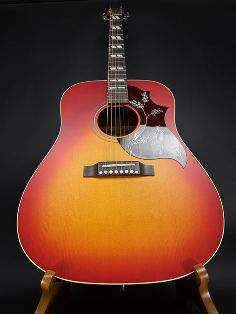 Gibson Hummingbird Special - Satin Vintage Cherry Sunburst